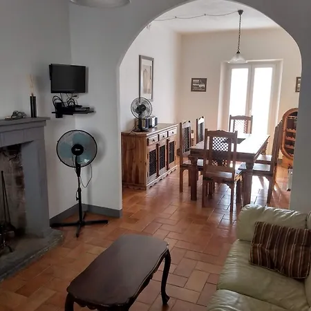 Casa Nell'arco Holiday home *